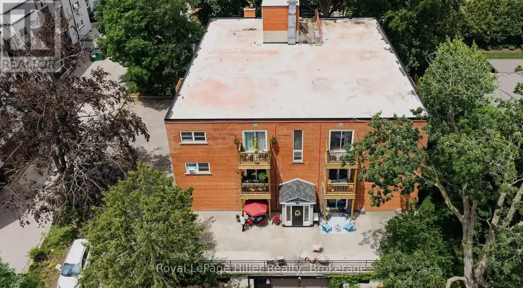 98 William Street E, Stratford
